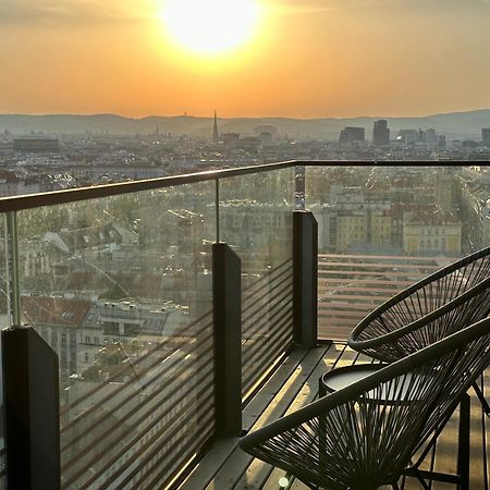 Panorama Sky Apartment I Rooftop Pool I Metro Station Wien Exterior foto