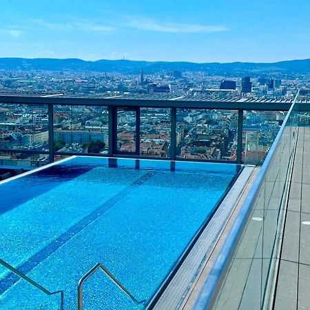 Panorama Sky Apartment I Rooftop Pool I Metro Station Wien Exterior foto
