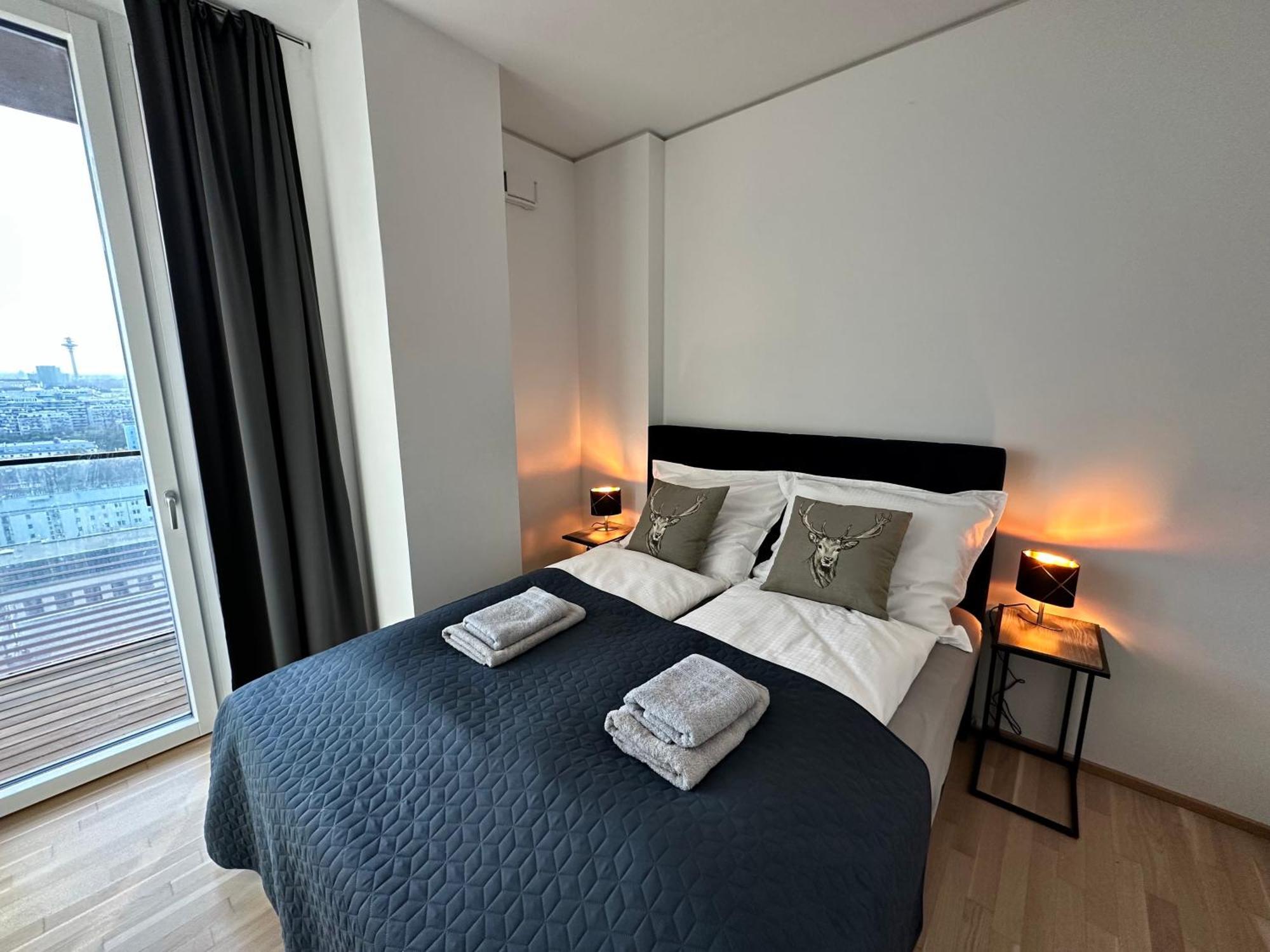 Panorama Sky Apartment I Rooftop Pool I Metro Station Wien Exterior foto